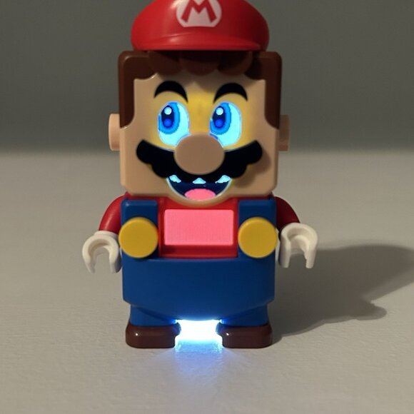 LEGO Super Mario: Interactive Mario - Picture 12 of 13
